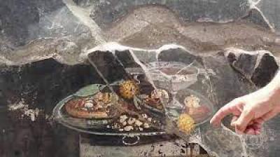 Arqueólogos encontram registro de pizza de mais de 2 mil anos em ruínas de Pompeia, na Itália