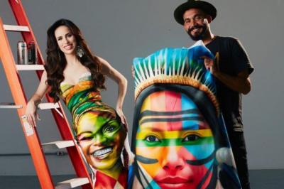 Mia Mamede coroa nova Miss Brasil com obra de Eduardo Kobra no corpo