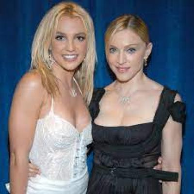 Madonna quer a participação de Britney Spears em turnê mundial 