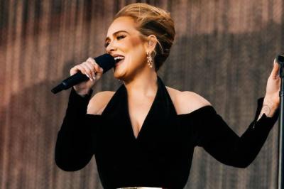 Adele se afasta dos palcos por problemas de saúde